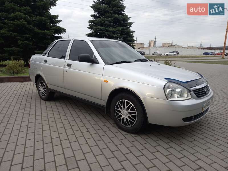Седан ВАЗ / Lada 2170 Priora 2010 в Днепре