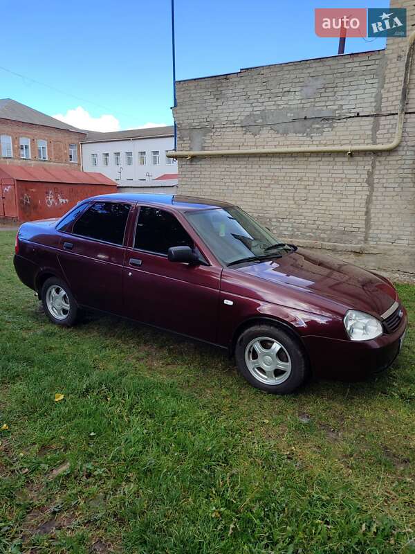 Седан ВАЗ / Lada 2170 Priora 2008 в Ромнах фото 9 Седан ВАЗ / Lada 2170 Priora 2008 в Ромнах