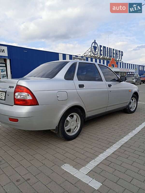 Седан ВАЗ / Lada 2170 Priora 2008 в Дрогобыче фото 5 Седан ВАЗ / Lada 2170 Priora 2008 в Дрогобыче