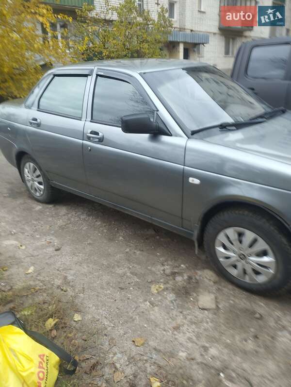 Седан ВАЗ / Lada 2170 Priora 2008 в Шостке фото 2 Седан ВАЗ / Lada 2170 Priora 2008 в Шостке