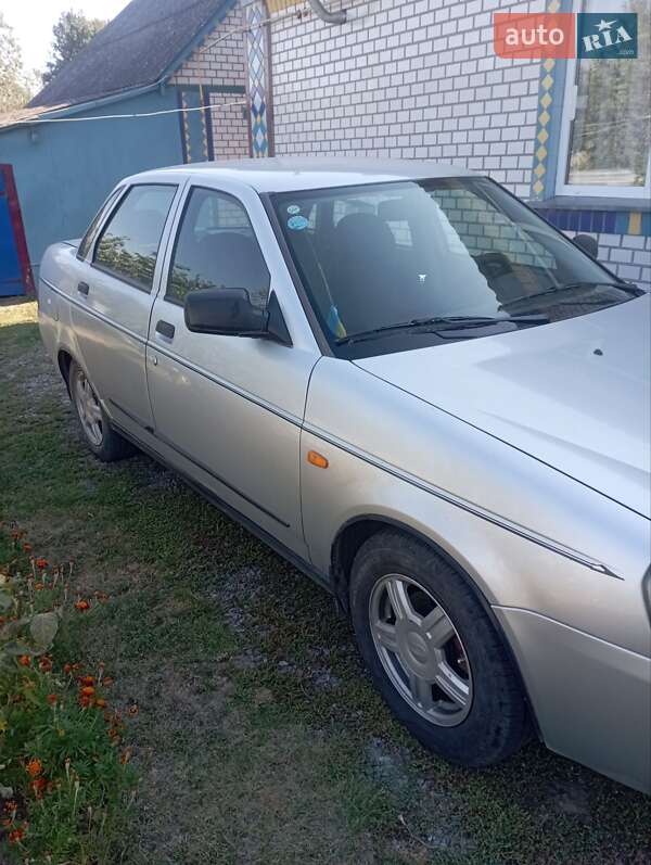 Седан ВАЗ / Lada 2170 Priora 2008 в Монастырище