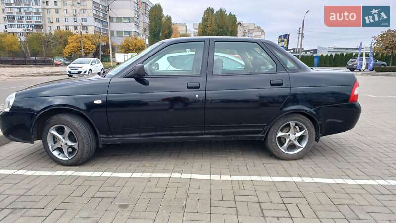 Седан ВАЗ / Lada 2170 Priora 2008 в Гельмязові