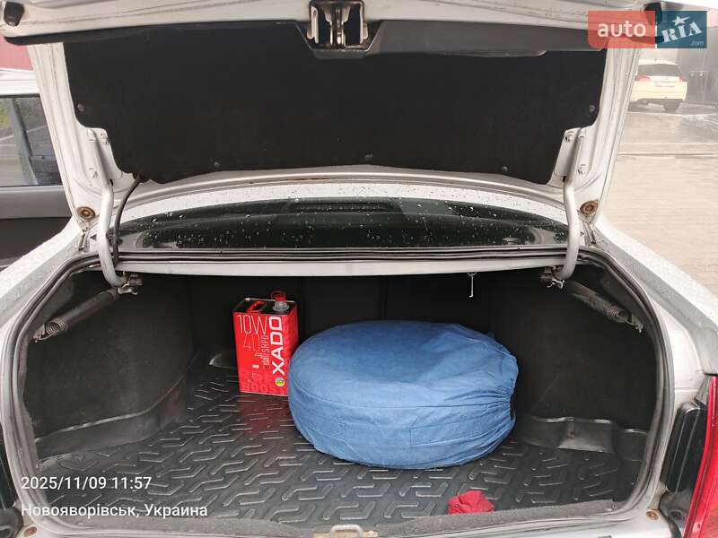 Седан ВАЗ / Lada 2170 Priora 2011 в Львове фото 7 Седан ВАЗ / Lada 2170 Priora 2011 в Львове