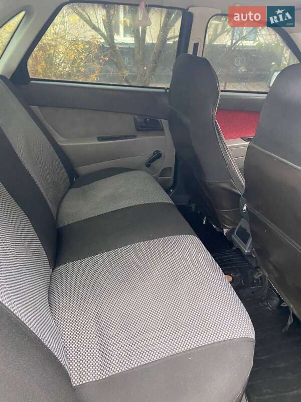 Седан ВАЗ / Lada 2170 Priora 2007 в Теофиполе фото 4 Седан ВАЗ / Lada 2170 Priora 2007 в Теофиполе