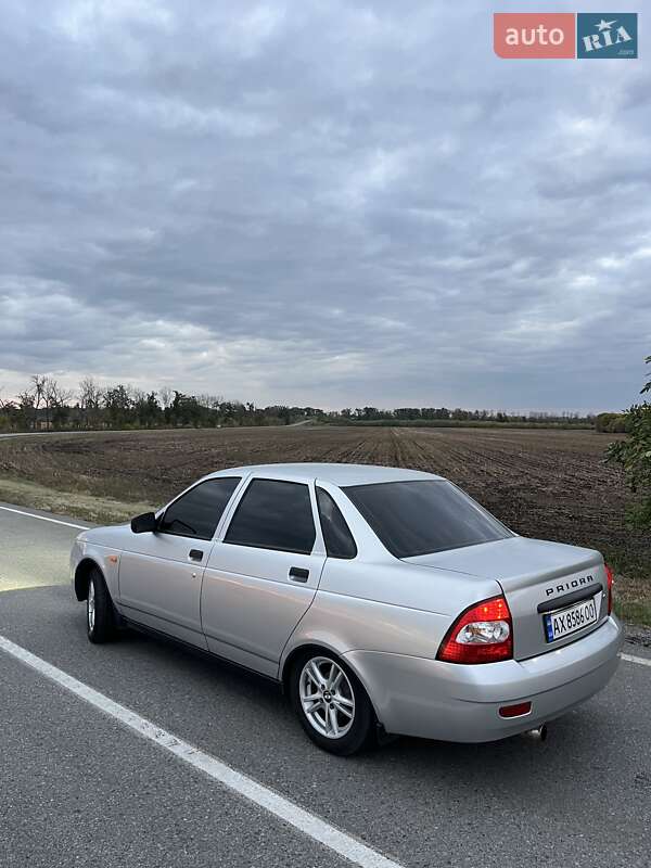 Седан ВАЗ / Lada 2170 Priora 2011 в Лозовой