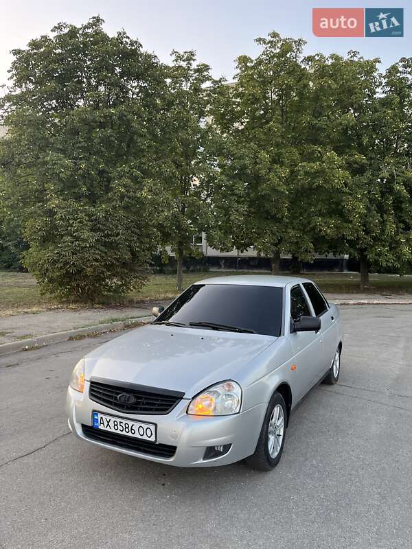 Седан ВАЗ / Lada 2170 Priora 2011 в Лозовой