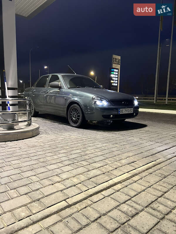 Седан ВАЗ / Lada 2170 Priora 2011 в Николаеве