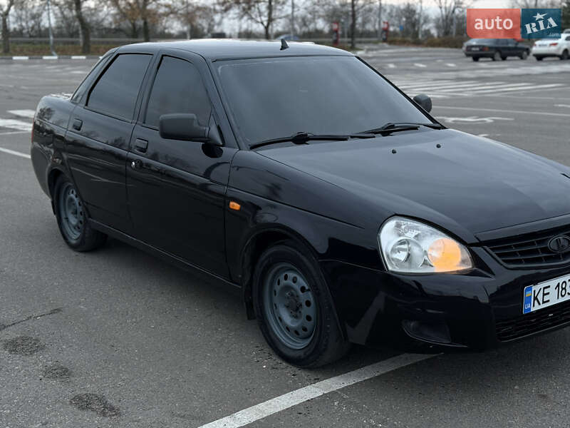 Седан ВАЗ / Lada 2170 Priora 2010 в Миколаєві