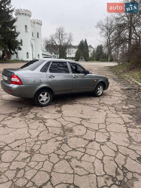 Седан ВАЗ / Lada 2170 Priora 2011 в Корсуне-Шевченковском фото 6 Седан ВАЗ / Lada 2170 Priora 2011 в Корсуне-Шевченковском