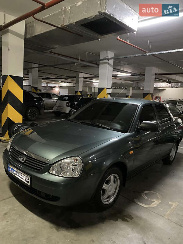 ВАЗ / Lada 2170 Priora 2011