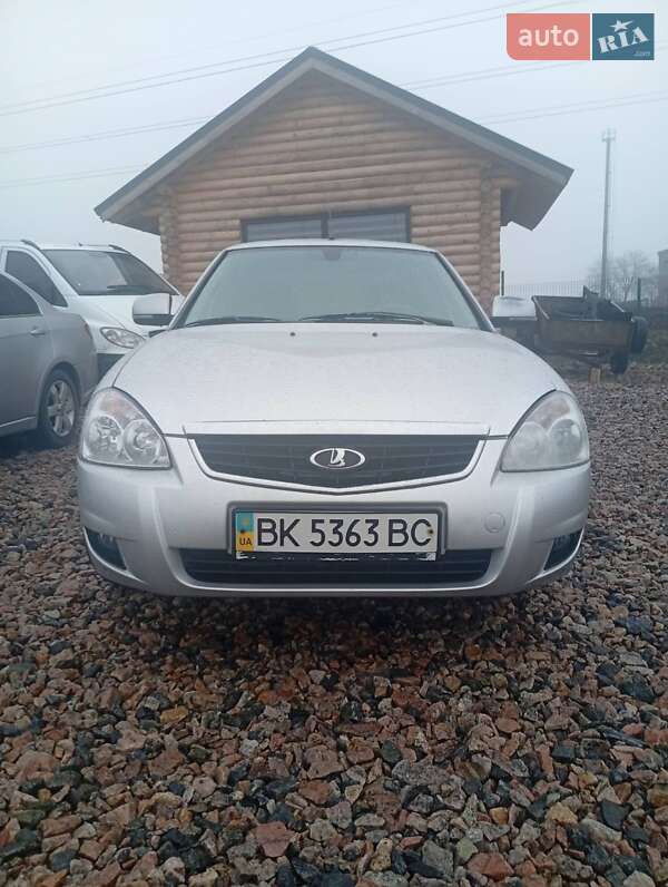 Седан ВАЗ / Lada 2170 Priora 2012 в Рівному