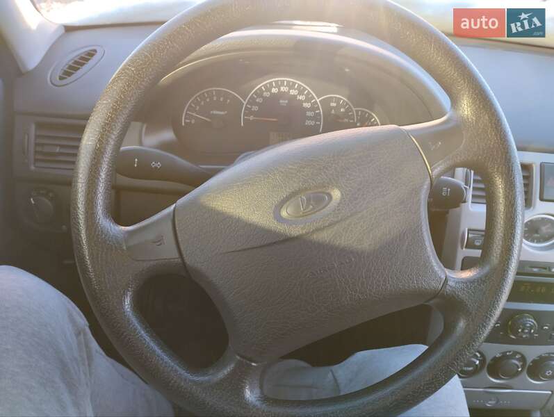 Седан ВАЗ / Lada 2170 Priora 2012 в Рівному