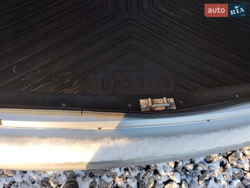 Седан ВАЗ / Lada 2170 Priora 2012 в Рівному