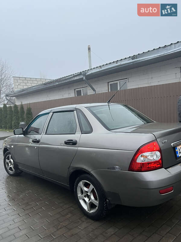 Седан ВАЗ / Lada 2170 Priora 2007 в Казатине фото 4 Седан ВАЗ / Lada 2170 Priora 2007 в Казатине