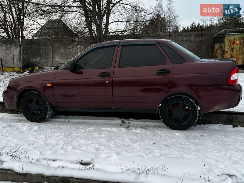 Седан ВАЗ / Lada 2170 Priora 2011 в Обухове