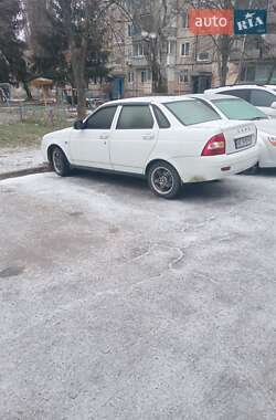 Седан ВАЗ 2170 Priora 2013 в Кривом Роге