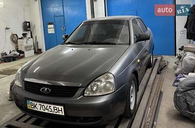 Седан ВАЗ 2170 Priora 2011 в Вараші