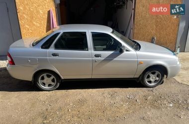 Седан ВАЗ 2170 Priora 2008 в Чернівцях