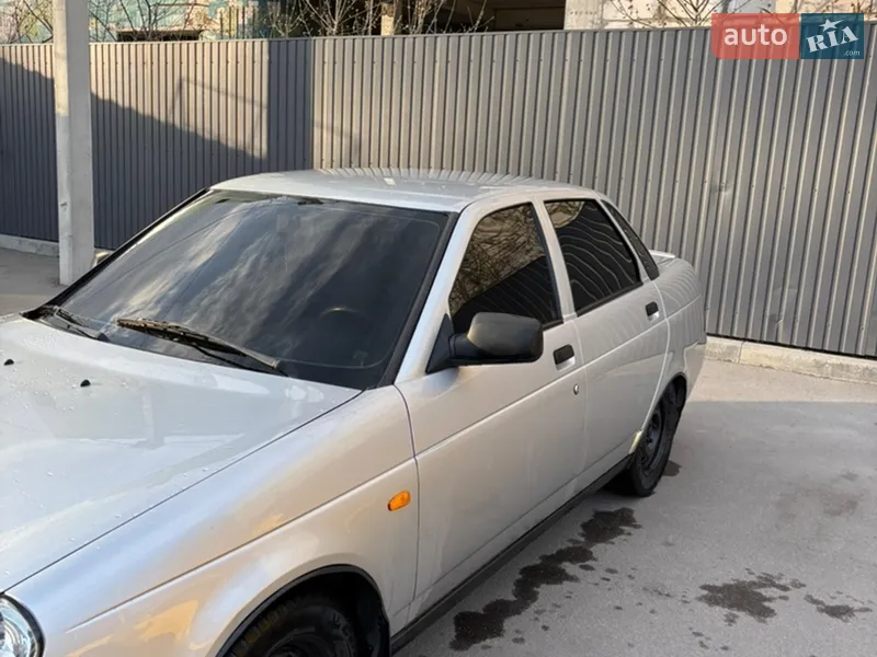 ВАЗ / Lada 2170 Priora 2010 VIN XTA217030B0271166 фото оголошення 3 з 32