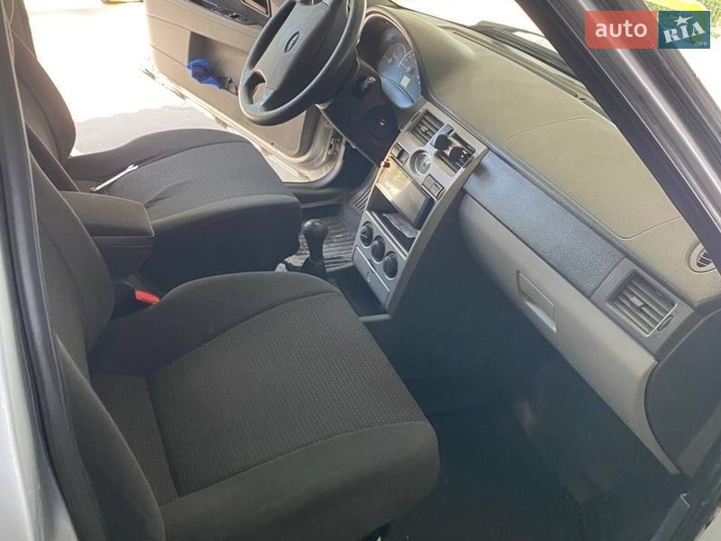 Седан ВАЗ / Lada 2170 Priora 2008 в Ровном