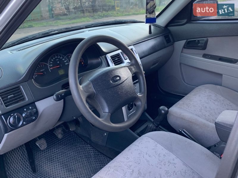 Седан ВАЗ / Lada 2170 Priora 2008 в Кривом Роге