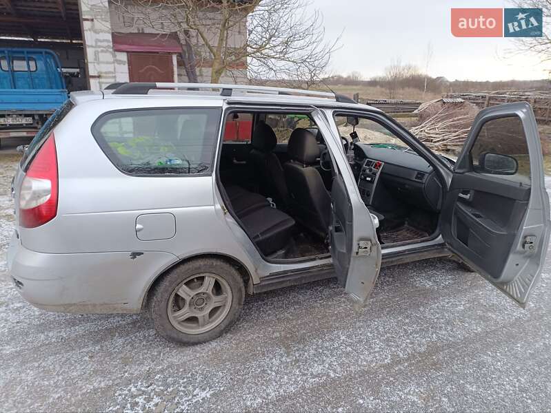 Универсал ВАЗ / Lada 2171 Priora 2011 в Маневичах