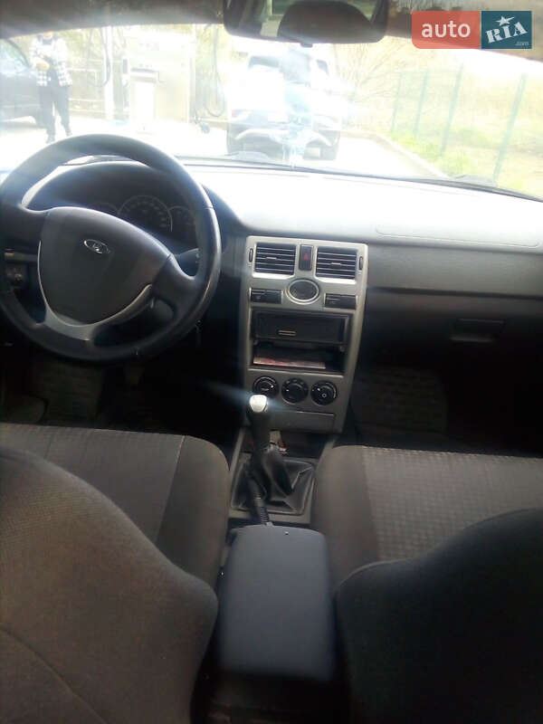 Універсал ВАЗ / Lada 2171 Priora 2013 в Дрогобичі