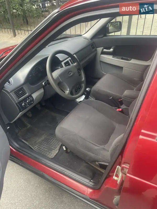 ВАЗ / Lada 2171 Priora 2010