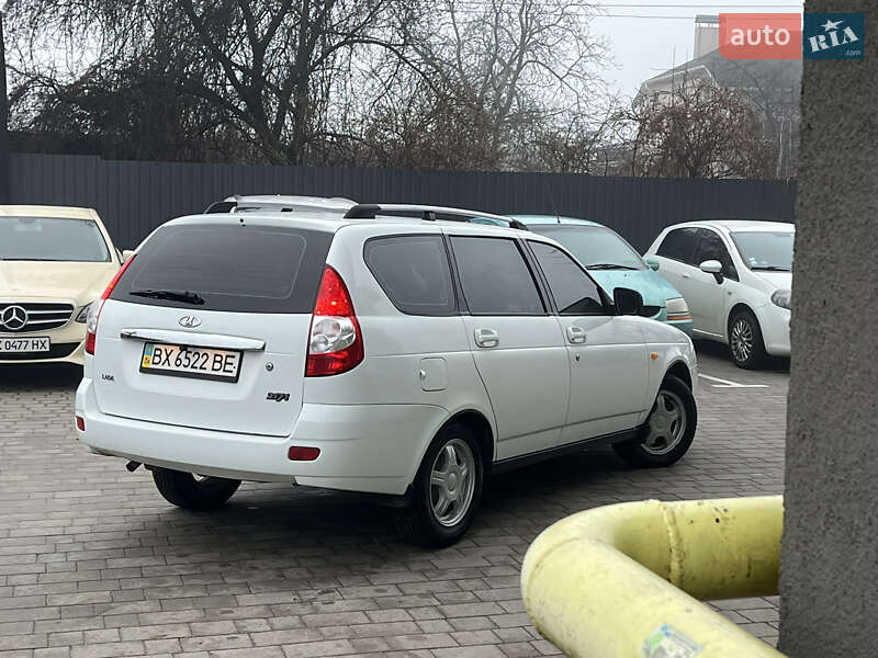 Універсал ВАЗ / Lada 2171 Priora 2011 в Хмельницькому