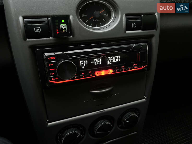 Універсал ВАЗ / Lada 2171 Priora 2011 в Хмельницькому