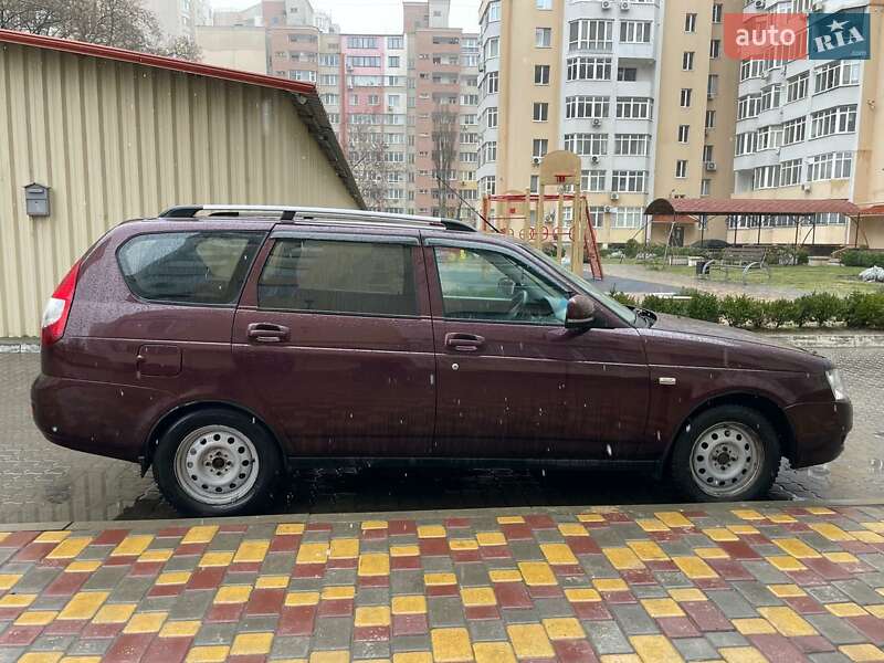 Універсал ВАЗ / Lada 2171 Priora 2011 в Болграді