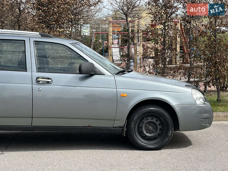 Универсал ВАЗ / Lada 2171 Priora 2012 в Киеве фото 15 Универсал ВАЗ / Lada 2171 Priora 2012 в Киеве