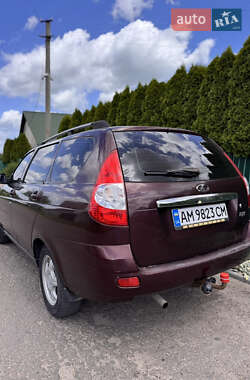 Универсал ВАЗ 2171 Priora 2011 в 