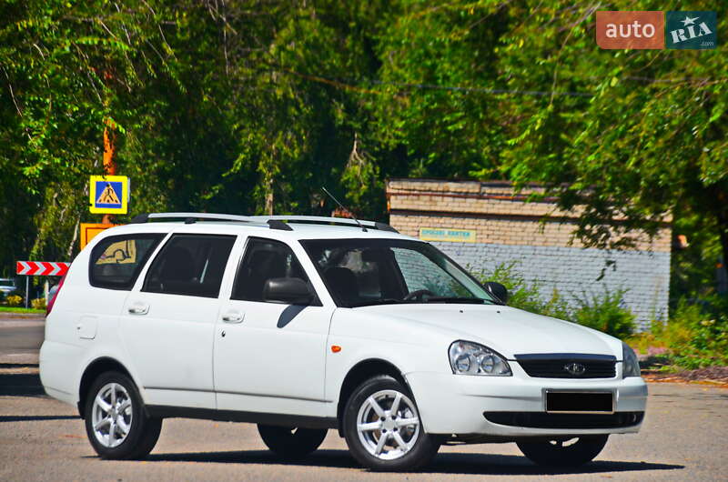 Универсал ВАЗ 2171 Priora 2012 в 