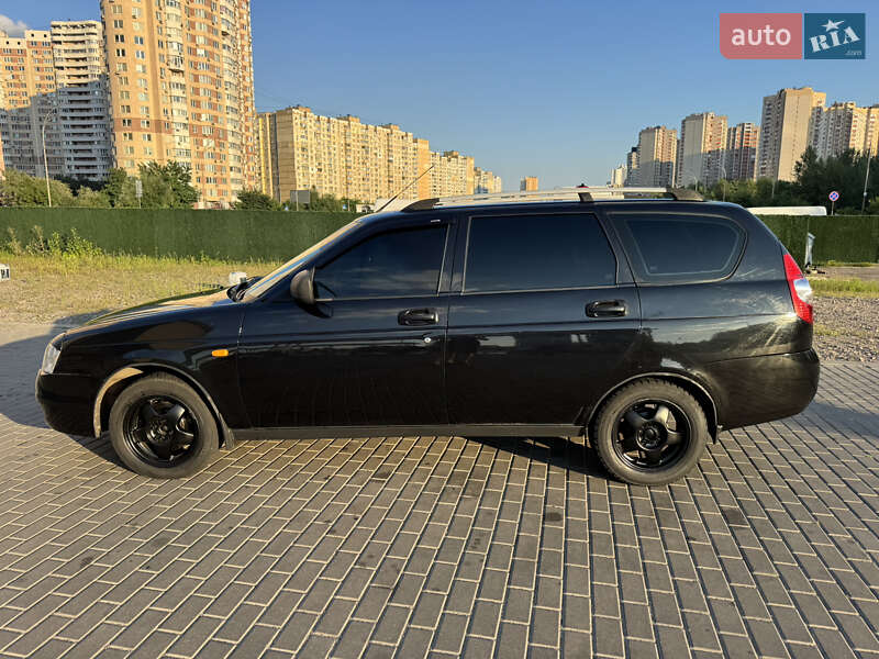 Універсал ВАЗ / Lada 2171 Priora 2013 в Києві