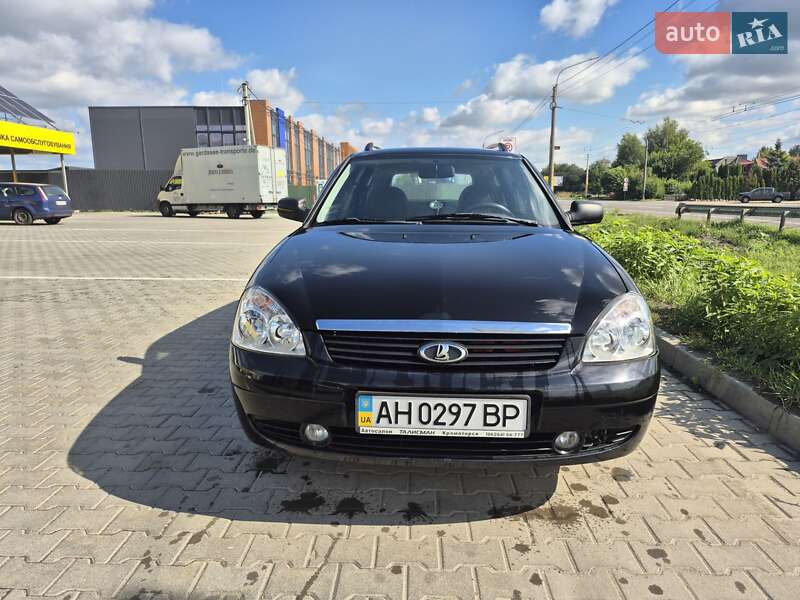 Универсал ВАЗ 2171 Priora 2012 в 