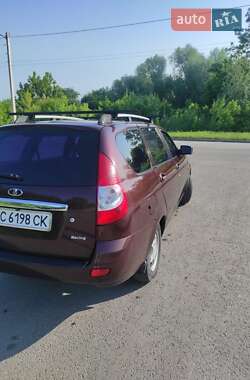 Универсал ВАЗ 2171 Priora 2011 в 