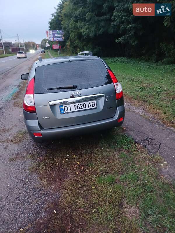 ВАЗ / Lada 2171 Priora 2012