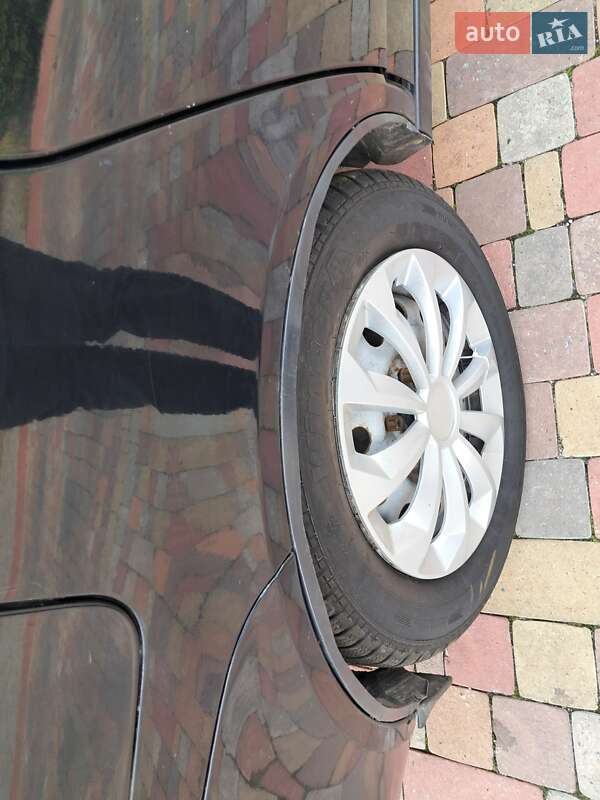 Універсал ВАЗ / Lada 2171 Priora 2010 в Миргороді фото 16 Універсал ВАЗ / Lada 2171 Priora 2010 в Миргороді