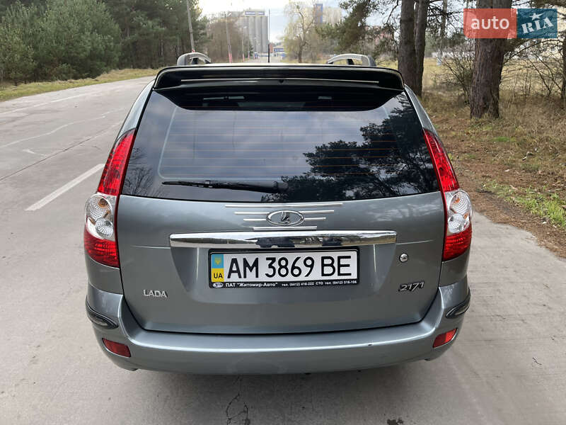 Універсал ВАЗ / Lada 2171 Priora 2011 в Славуті