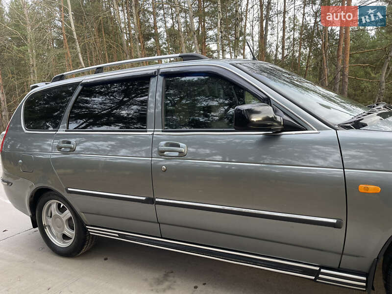 Універсал ВАЗ / Lada 2171 Priora 2011 в Славуті