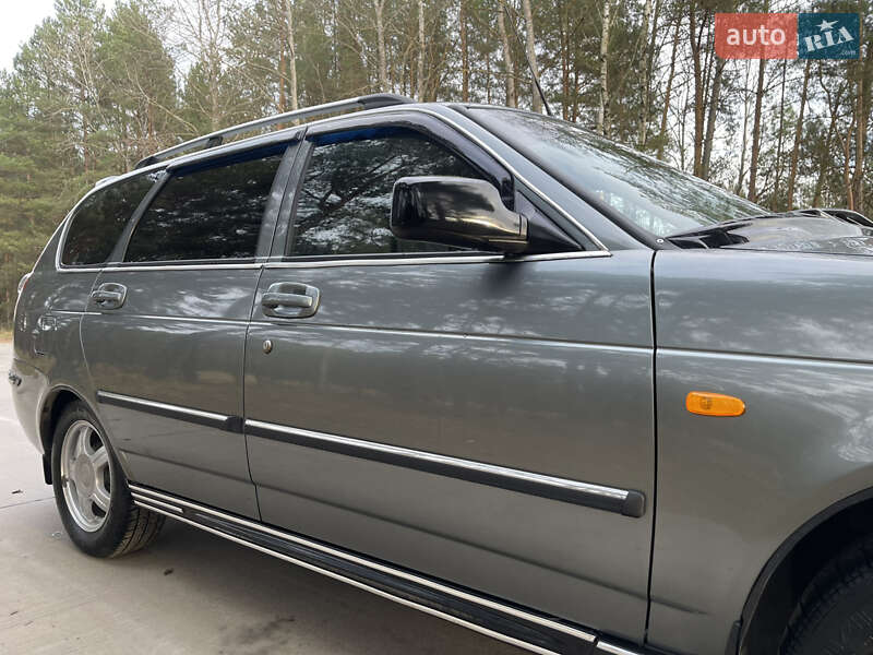 Універсал ВАЗ / Lada 2171 Priora 2011 в Славуті