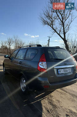 Универсал ВАЗ 2171 Priora 2011 в Белогородке