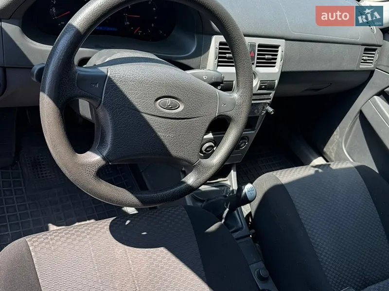 ВАЗ / Lada 2171 Priora 2011 VIN XTA217130B0064776 фото оголошення 11 з 36