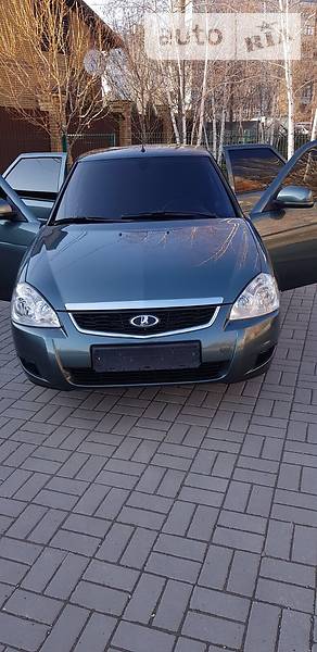 Хетчбек ВАЗ / Lada 2172 Priora 2011 в Запоріжжі