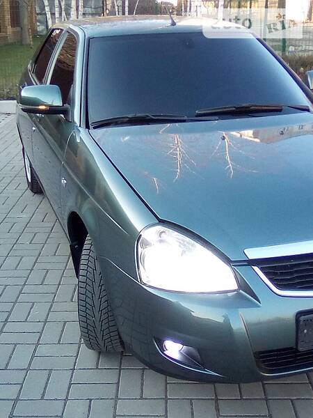 Хетчбек ВАЗ / Lada 2172 Priora 2011 в Запоріжжі