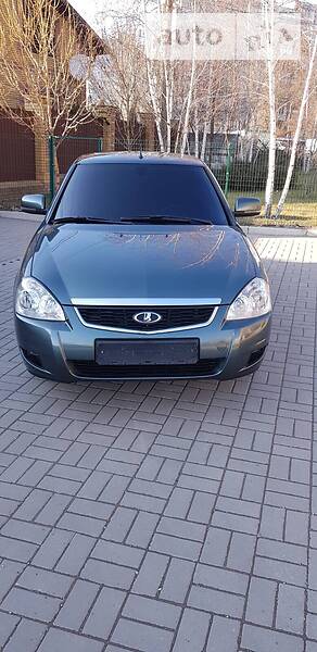 Хетчбек ВАЗ / Lada 2172 Priora 2011 в Запоріжжі