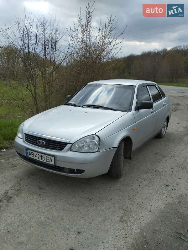 Хетчбек ВАЗ / Lada 2172 Priora 2008 в Вінниці фото 8 Хетчбек ВАЗ / Lada 2172 Priora 2008 в Вінниці