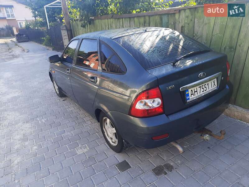 Хэтчбек ВАЗ / Lada 2172 Priora 2011 в Ивано-Франковске