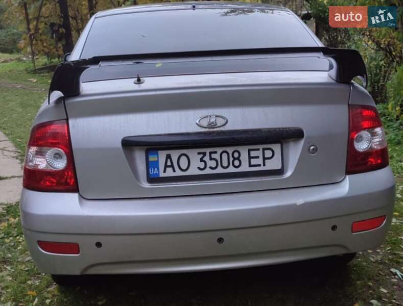 Хэтчбек ВАЗ / Lada 2172 Priora 2012 в Великом Березном